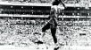CRAQUE DA BOLA: o herói da Copa de 1970 agora atuará em outro time vencedor
