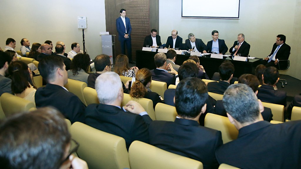 Líderes nascidos para o agronegócio Líderes nascidos para o agronegócio