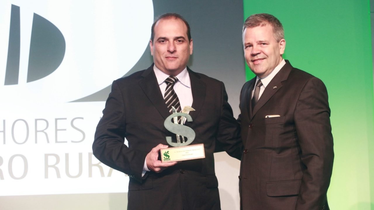 BRF é a Empresa do Ano no prêmio As Melhores da Dinheiro Rural 2016 BRF é a Empresa do Ano no prêmio As Melhores da Dinheiro Rural 2016