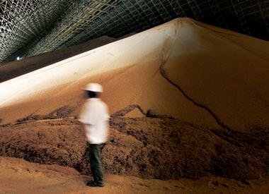 Armazéns lotados, e agora? Armazéns lotados, e agora?