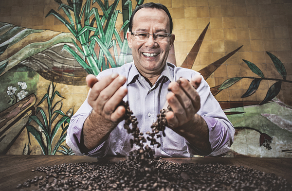 Para o secretário de Agricultura do Espírito Santo, Ênio Bergoli, dentro de dez anos o café conilon vai ter 50% do mercado brasileiro. Pedro Dias