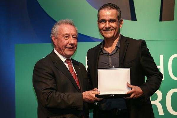 Gestão corporativa faz da JBS a campeã no Prêmio As Melhores da Dinheiro Rural Gestão corporativa faz da JBS a campeã no Prêmio As Melhores da Dinheiro Rural