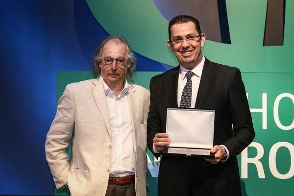 Gestão corporativa da Usina Coruripe é premiada Gestão corporativa da Usina Coruripe é premiada