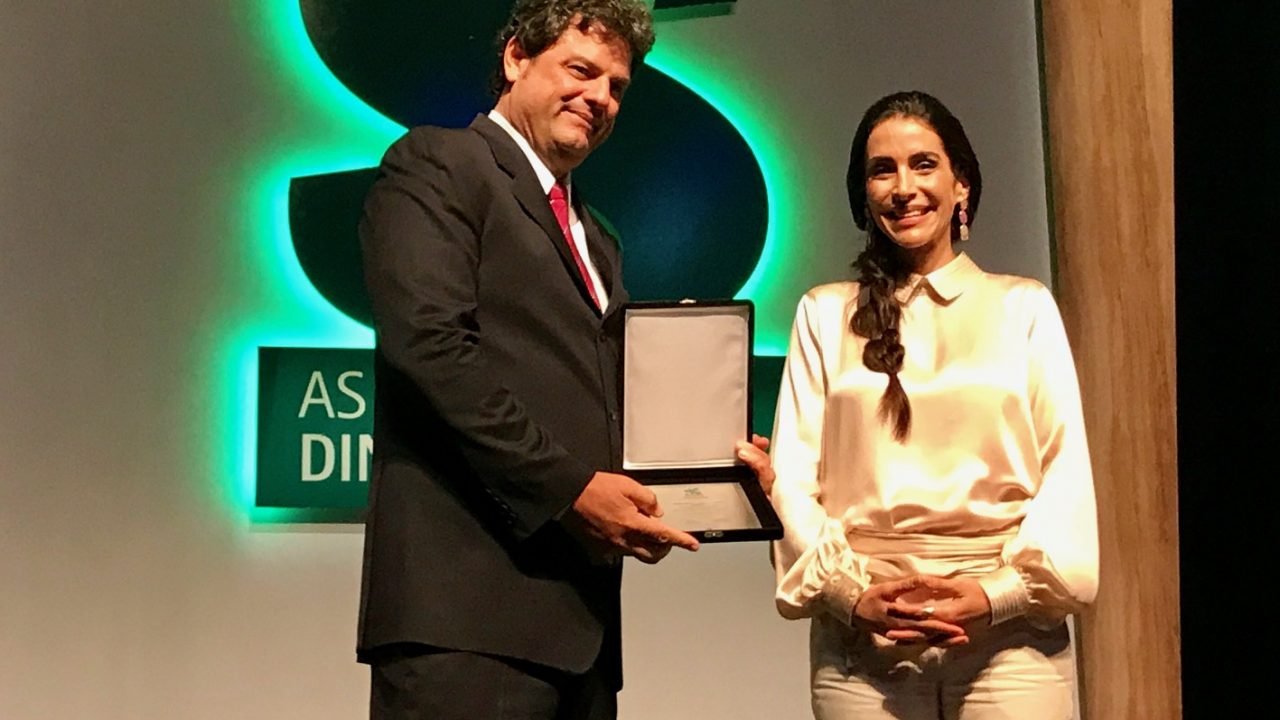 Agrindus é campeã no prêmio AS MELHORES DA DINHEIRO RURAL 2017 Agrindus é campeã no prêmio AS MELHORES DA DINHEIRO RURAL 2017