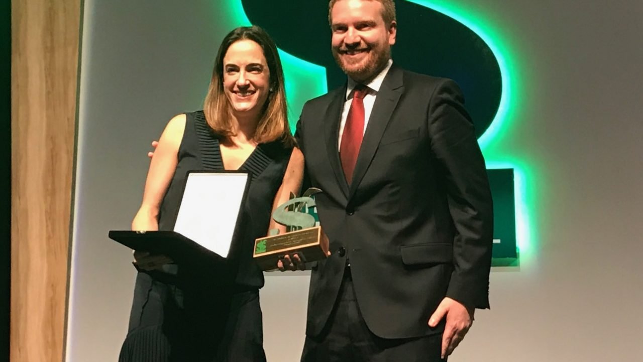 Ambev é a campeã na categoria Agronegócio Indireto – Conglomerado Ambev é a campeã na categoria Agronegócio Indireto – Conglomerado