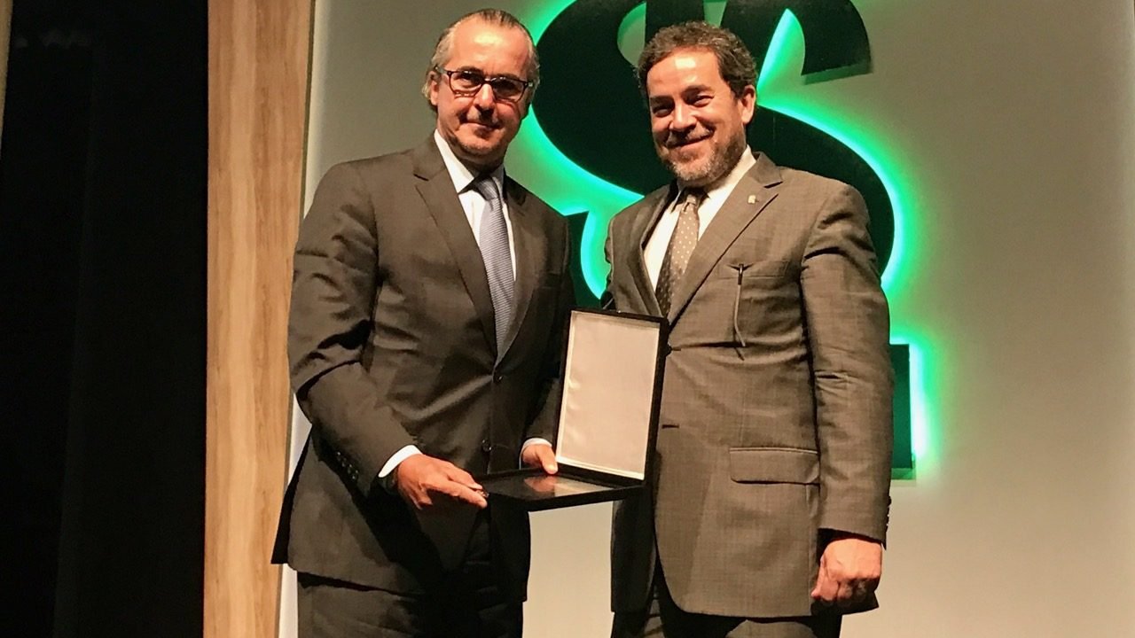 Cargill é campeã no prêmio AS MELHORES DA DINHEIRO RURAL 2017 Cargill é campeã no prêmio AS MELHORES DA DINHEIRO RURAL 2017