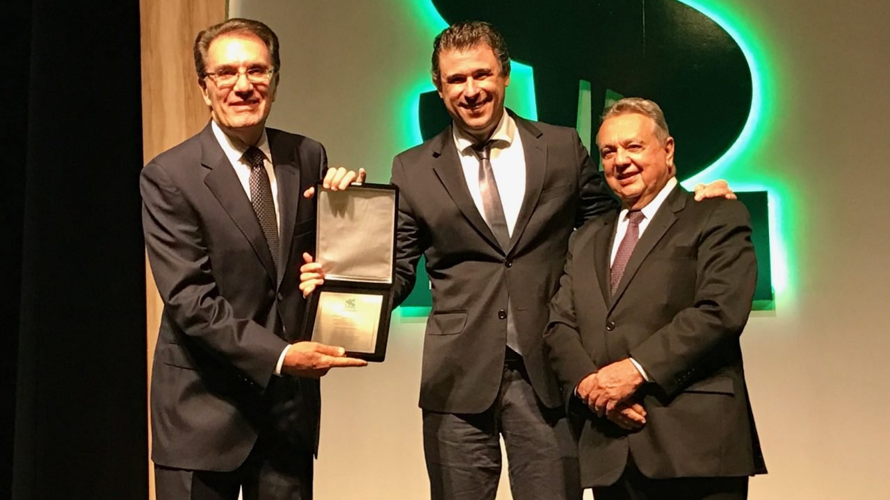 Coopercitrus vence o prêmio AS MELHORES DA DINHEIRO RURAL 2017 Coopercitrus vence o prêmio AS MELHORES DA DINHEIRO RURAL 2017