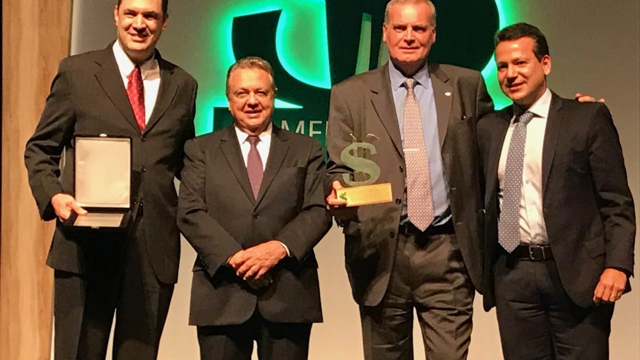DSM Tortuga é campeã no prêmio AS MELHORES DA DINHEIRO RURAL DSM Tortuga é campeã no prêmio AS MELHORES DA DINHEIRO RURAL