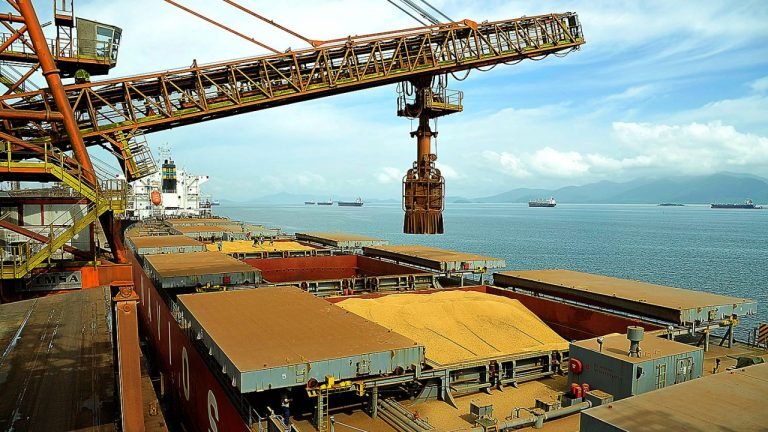 Exportador de soja dos EUA relata cancelamento a destinos não revelados Exportador de soja dos EUA relata cancelamento a destinos não revelados