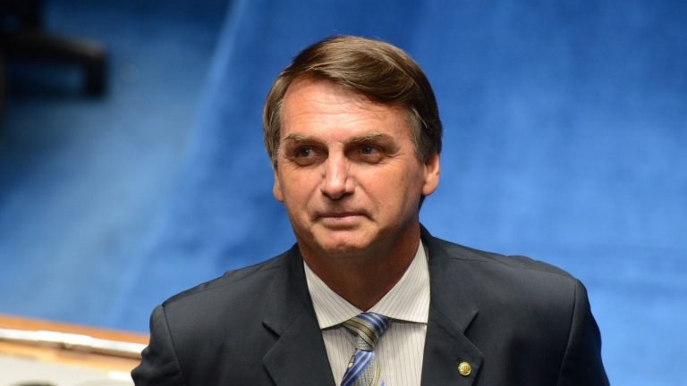 Bolsonaro confirma pelo Twitter que Tereza Cristina será ministra da Agricultura Bolsonaro confirma pelo Twitter que Tereza Cristina será ministra da Agricultura