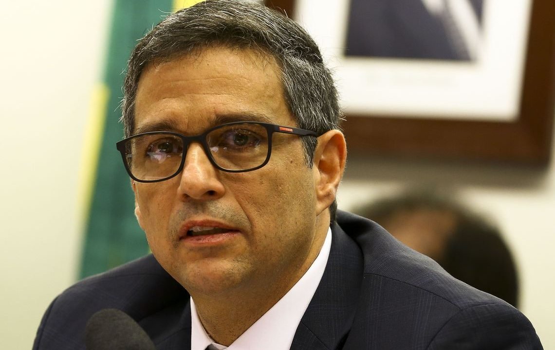 Campos Neto: não se pode trocar inflação sob controle por crescimento Campos Neto: não se pode trocar inflação sob controle por crescimento
