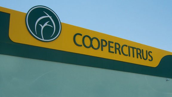Coopercitrus investe R$ 350 mil na modernização de laboratório Coopercitrus investe R$ 350 mil na modernização de laboratório