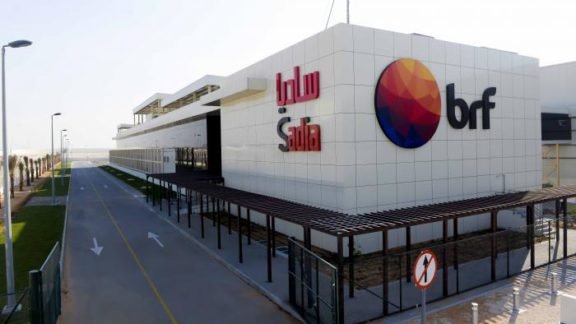 BRF investe R$ 51 mi para ampliar produção de salsichas em planta do RS BRF investe R$ 51 mi para ampliar produção de salsichas em planta do RS