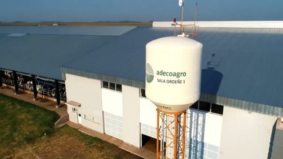 Lucro da Adecoagro aumenta 237% no 1º trimestre, para US$ 65,17 milhões Lucro da Adecoagro aumenta 237% no 1º trimestre, para US$ 65,17 milhões